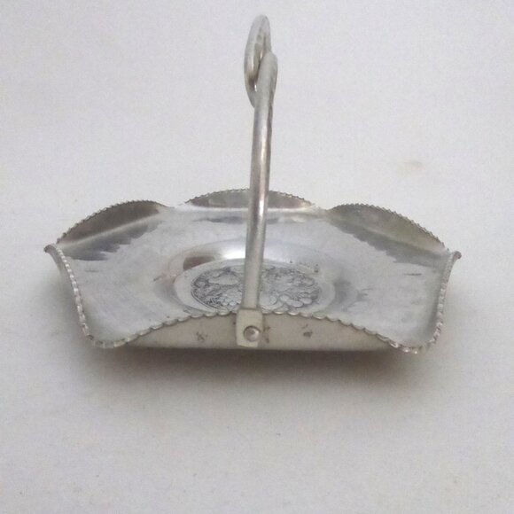 VINTAGE CROMWELL ALUMINUM HAND WROUGHT FRUIT FLOWERS PATTERN DISH BUTLER SET - Picture 15 of 15